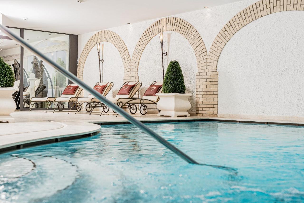 Savoy Dolomites Luxury & Spa Hotel Selva di Val Gardena Ngoại thất bức ảnh