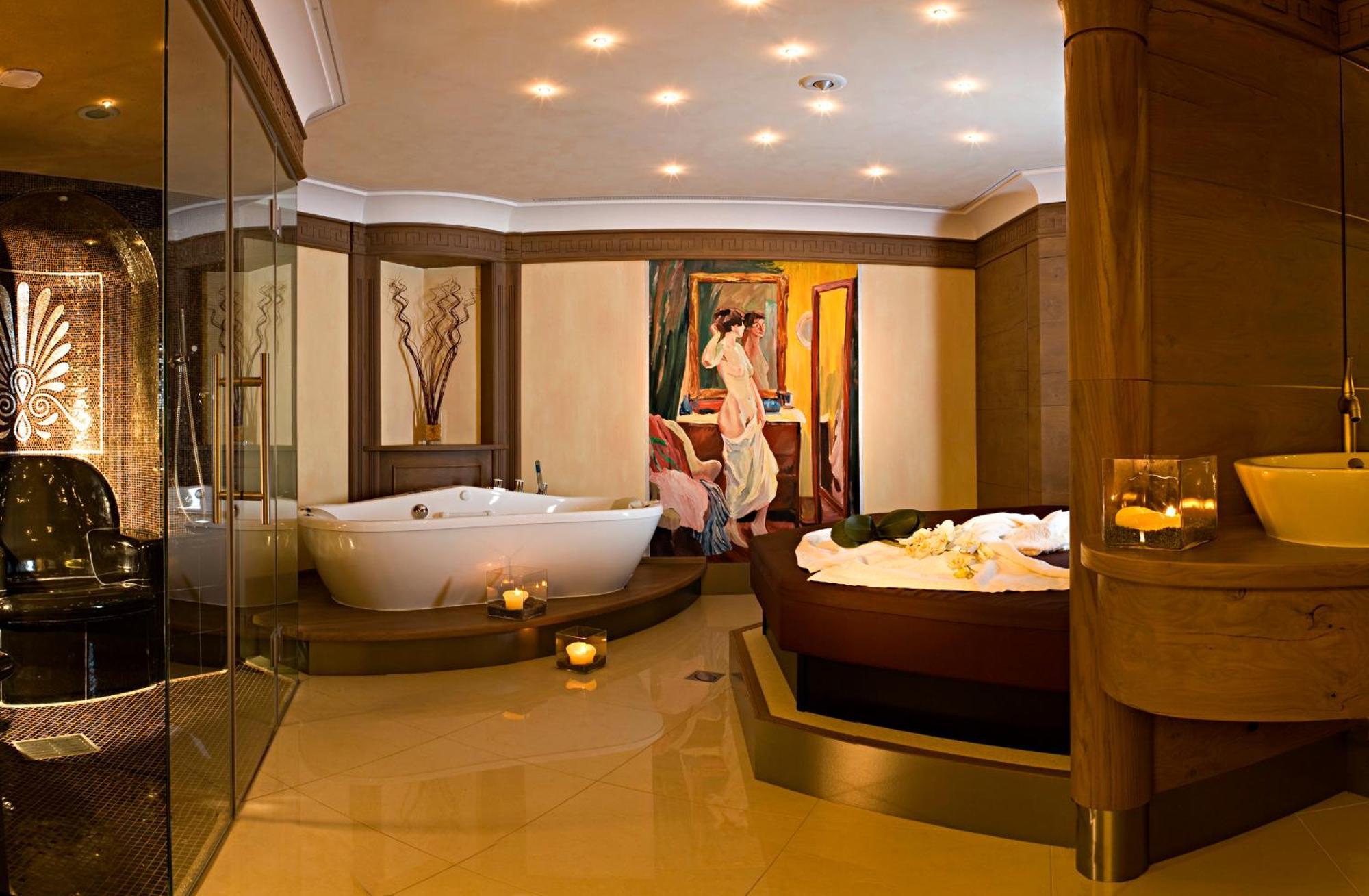 Savoy Dolomites Luxury & Spa Hotel Selva di Val Gardena Ngoại thất bức ảnh