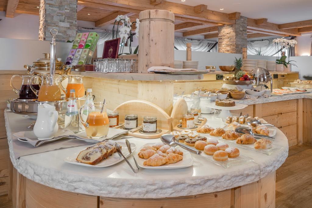 Savoy Dolomites Luxury & Spa Hotel Selva di Val Gardena Ngoại thất bức ảnh